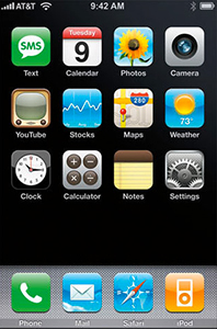 iOS, all'epoca chiamato iPhone OS, nella sua prima versione